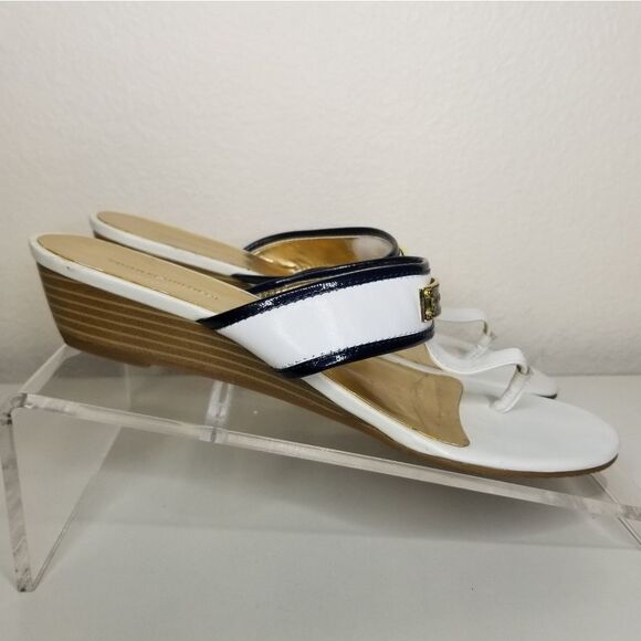 TOMMY Hilfiger Women’s Ambria T Strap Sandals 8M White -‎ Gold Metallic - Picture 3 of 12